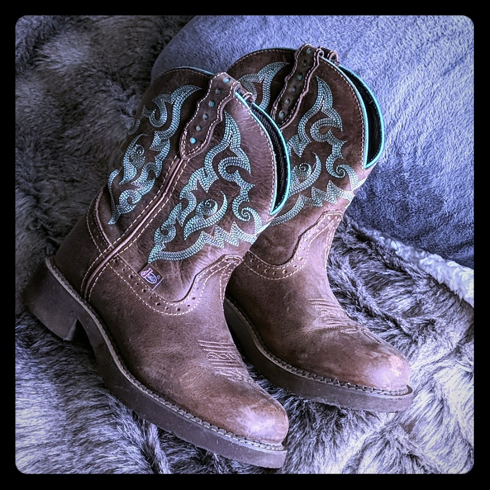 Justin's Cowgirl Boots
